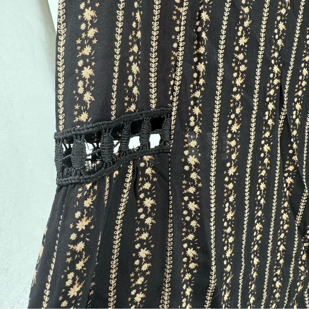 Black and Tan Wide Leg Pants with Crochet Inset - Picture 5 of 9